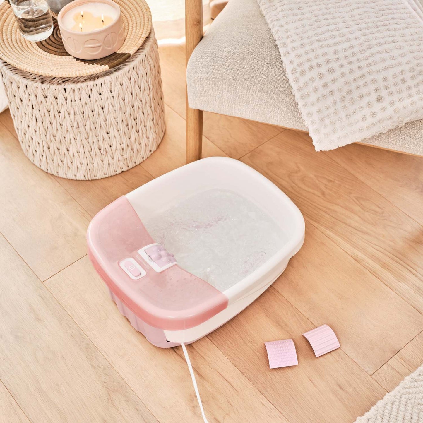 BUBBLE BLISS DELUXE FOOT SPA W/ HEAT PINK