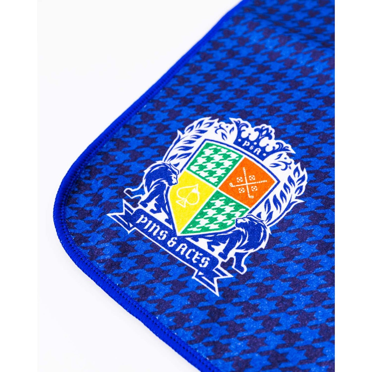 ROYAL HOUNDSTOOTH TOWEL